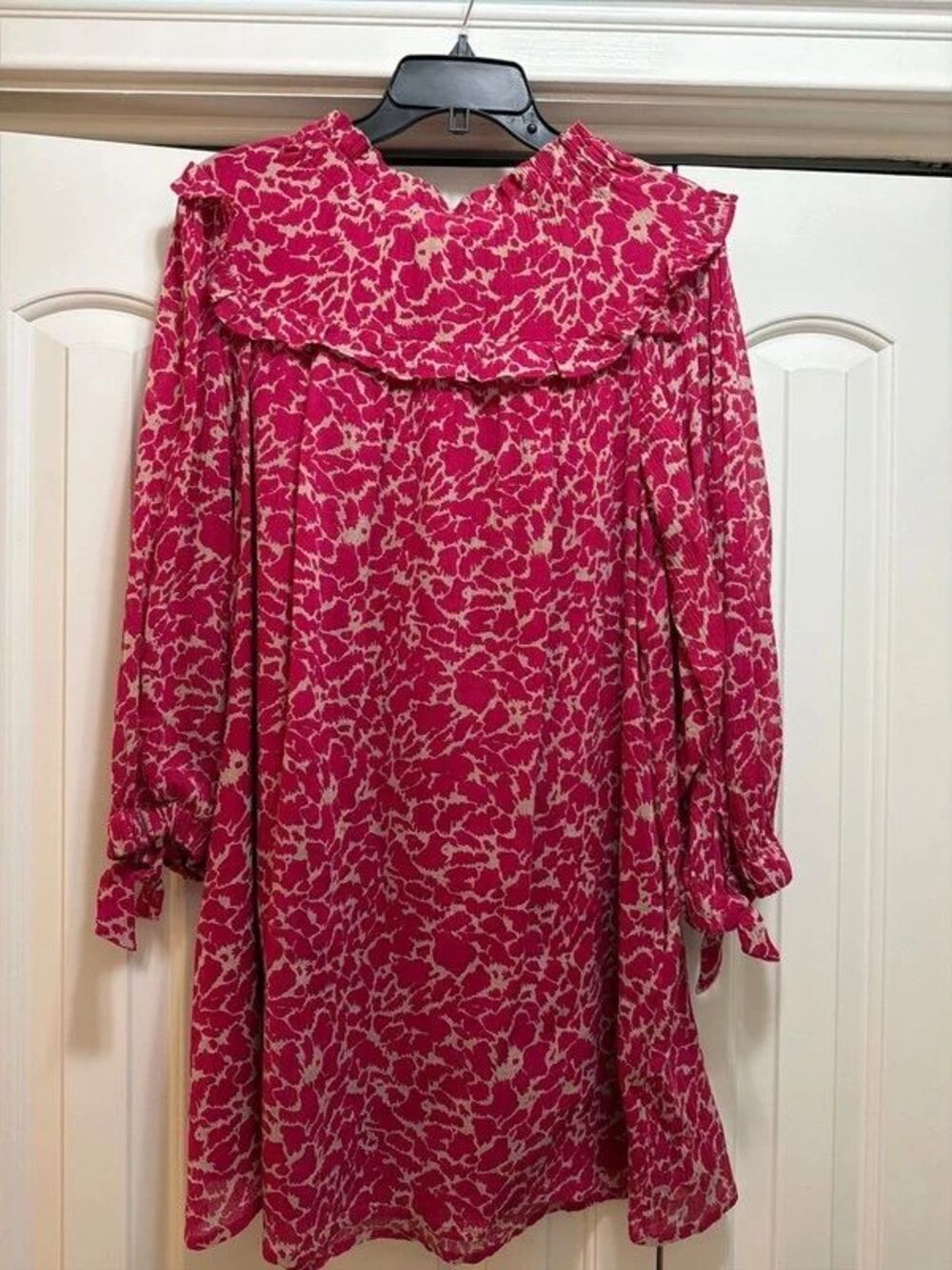 Olivia James Misses Size Large Pink Floral Ruffle Dress